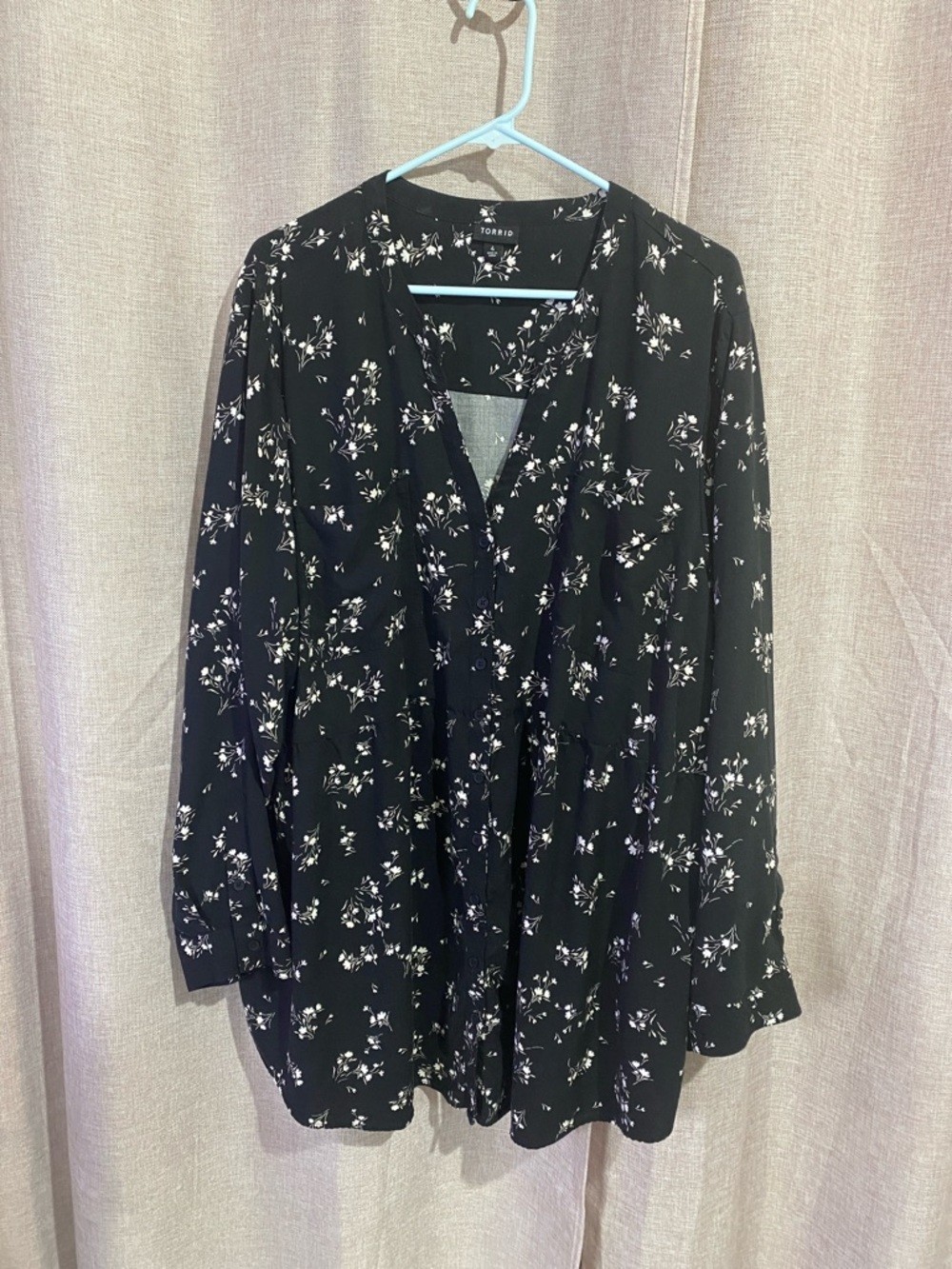 torrid Black Floral V-Neck Button Blouse